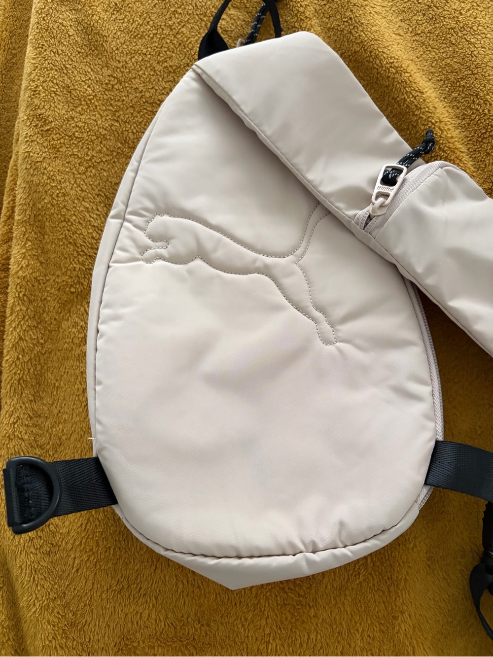 Puma Beige Women's Belt Bag - Sleek Sling Pack - Picture 3 of 6